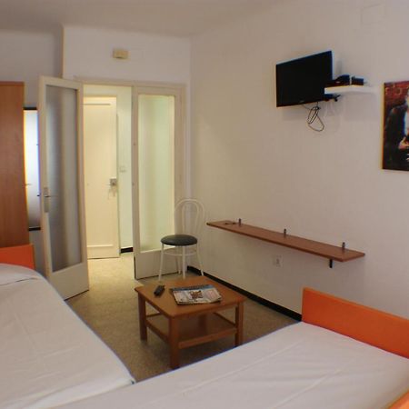 Agi Sant Antoni Apartamento Roses Exterior foto